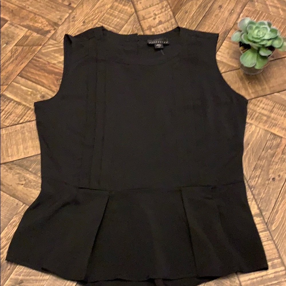 Attention Black Sleeveless Top